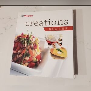 Vitamix Creations Recipes Cookbook Hardcover 3 Ring Binder Over 300 Easy Recipes